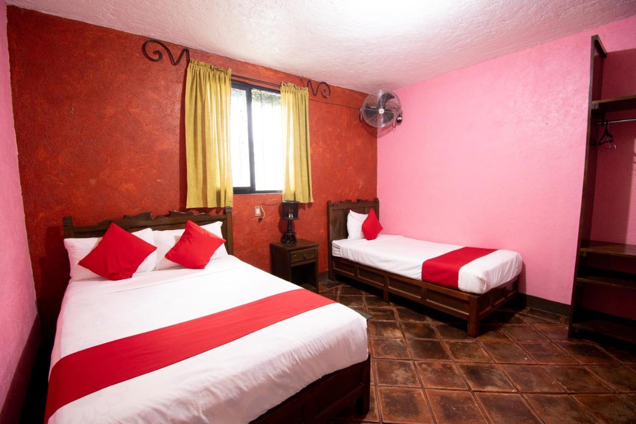 Hotel Marmil Малиналко Екстериор снимка