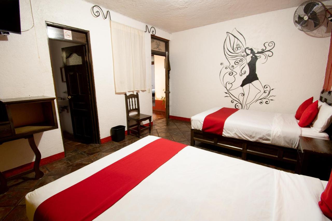 Hotel Marmil Малиналко Екстериор снимка