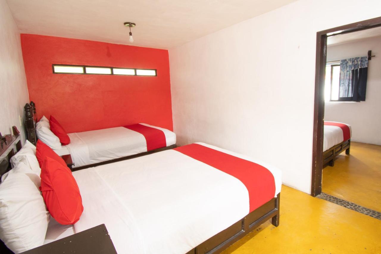Hotel Marmil Малиналко Екстериор снимка