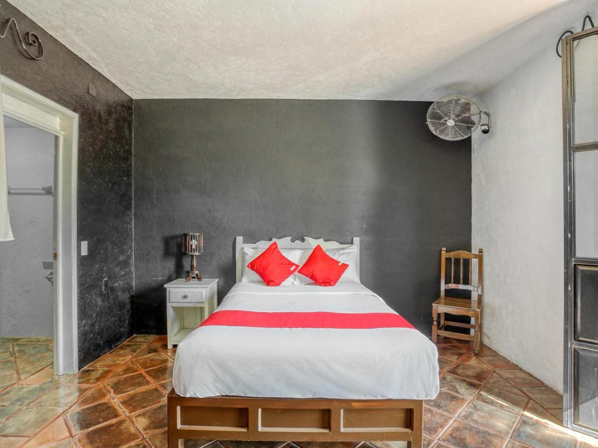 Hotel Marmil Малиналко Екстериор снимка